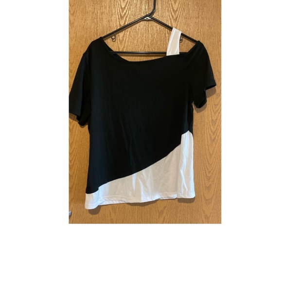 CUTE BLACK AND WHITE TEE WITH ONE SLEEVE STRAP! - Picture 1 of 2